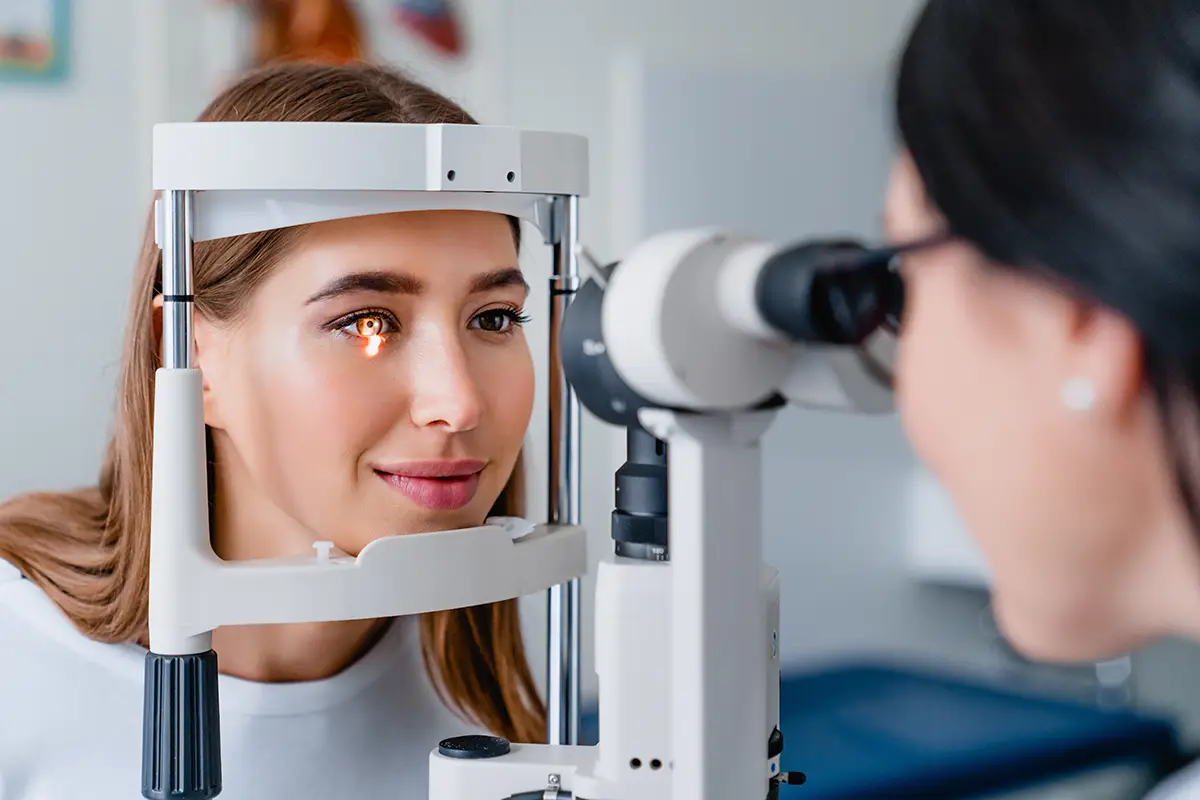 Testez votre vue chez votre opticien Deraedt